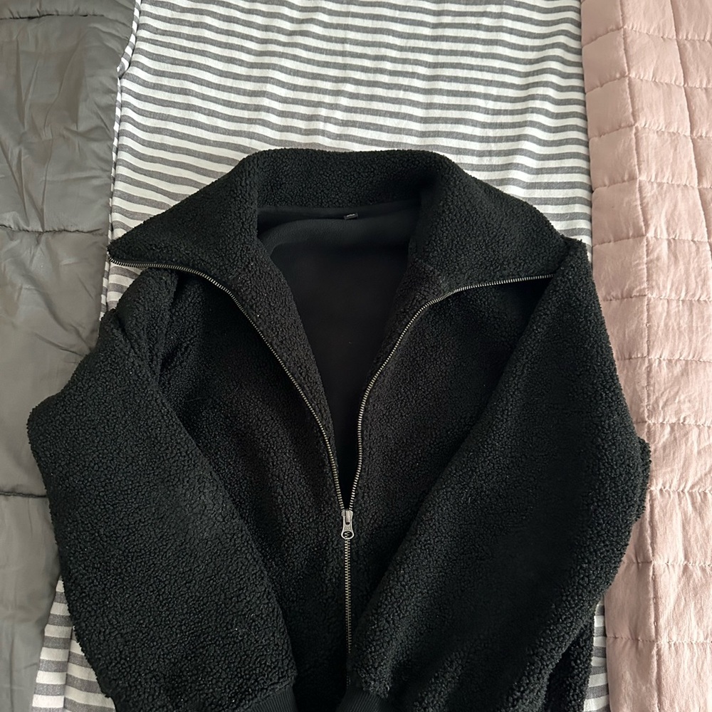 Uniqlo Black Teddy Jacket